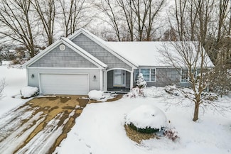 25052 Silver Oaks Blvd, Mattawan, MI 49071