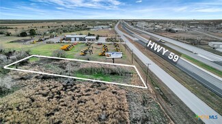 201 Hill Rd, Victoria, TX 77905