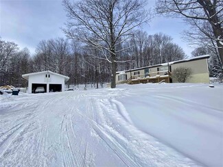 1958 Gore Rd, Derby, VT 05829