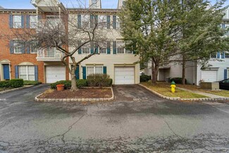 5 Krueger Ct, Newark, NJ 07103