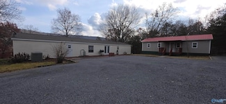 9555 County Road 137, Valley Head, AL 35989