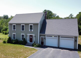41 Shamrock Dr, Gorham, ME 04038