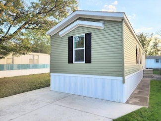 5810 U S 20 Unit 17, Wakeman, OH 44889