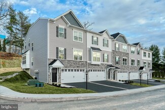 16 Woods Dr, Wormleysburg, PA 17011