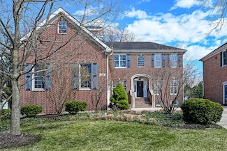 15 Arthur Ave, Clarendon Hills, IL 60514