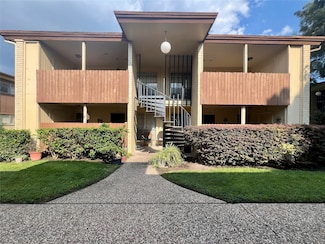 7714 Renwick Dr Unit 107, Houston, TX 77081