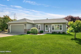 215 S 82nd Ave, Yakima, WA 98908