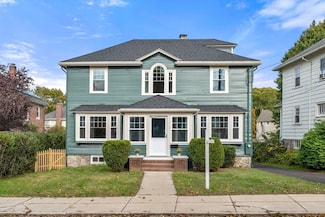 123 Church St, West Roxbury, MA 02132