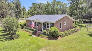 7274 Commodore Rd, Hollywood, SC 29449