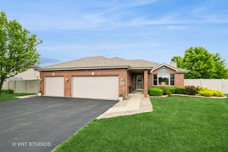 1035 Bonnie Ln, Peotone, IL 60468