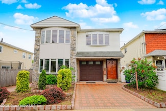 380 Gansevoort Blvd, Staten Island, NY 10314