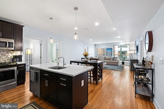 233 Poplar St Unit 5, Philadelphia, PA 19123