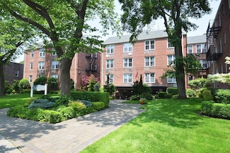 16 Main St Unit 3, East Rockaway, NY 11518