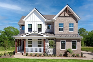 1107 Willow Springs Dr, Lebanon, TN 37087