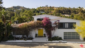 2500 Carman Crest Dr, Los Angeles, CA 90068