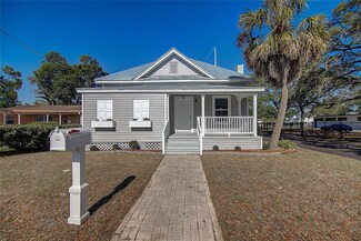 3120 N Woodrow Ave, Tampa, FL 33603