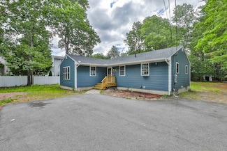 668 W Hollis St, Nashua, NH 03062