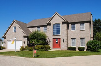 2882 N Southern Hills Dr, Wadsworth, IL 60083