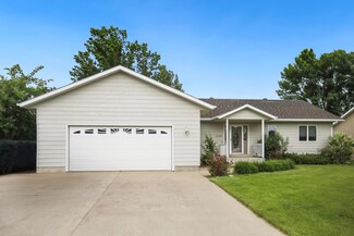 2123 Crystal Rd, Aberdeen, SD 57401
