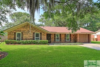 8 Penrose Dr, Savannah, GA 31410