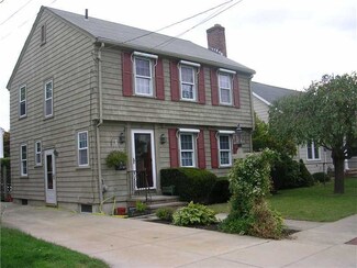 47 Brookwood Rd, Cranston, RI 02910