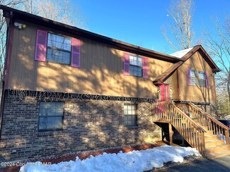1108 Woodland Dr, East Stroudsburg, PA 18301