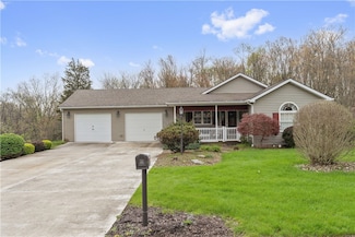130 Coralberry Dr, Beaver Falls, PA 15010