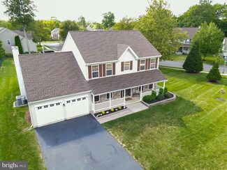 3706 Seneca Ct, Doylestown, PA 18902