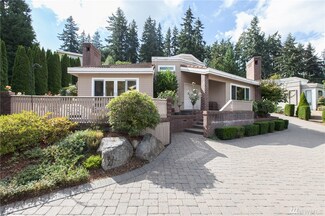 2295 157th Place SE, Bellevue, WA 98008