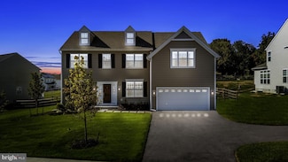 16 Vinebury Ln, Coatesville, PA 19320
