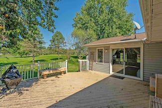 4174 Brian St, Mc Farland, WI 53558