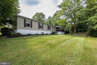 202 Deer Run Dr, Honey Brook, PA 19344