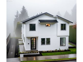 2136 SE Brooklyn St, Portland, OR 97202