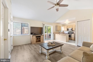 158 Paladin Dr, Wilmington, DE 19802