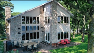 1012 Hill St, Milford, IA 51351