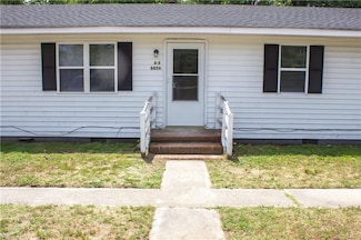 8856 Smithfield Apartments Ln, Smithfield, VA 23430