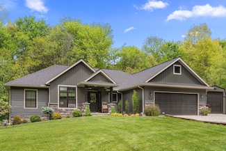 530 Terrace Ridge Cir, Howard, OH 43028
