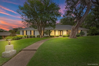 3201 Carroll Dr, Waco, TX 76708