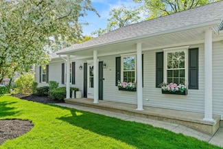 10 Bow Ln, Pembroke, NH 03275