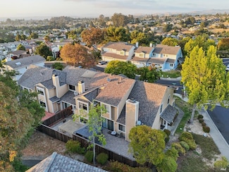 1255 Oak Ridge Ln, Pinole, CA 94564