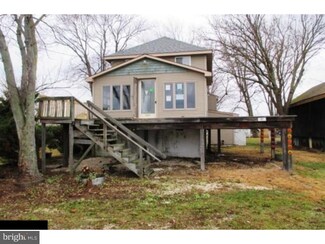 71 Delaware Ave, Fortescue, NJ 08321