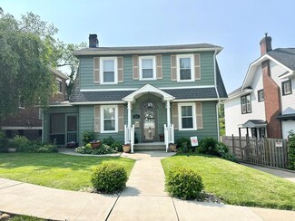 25 Oak Park Ave, Wheeling, WV 26003