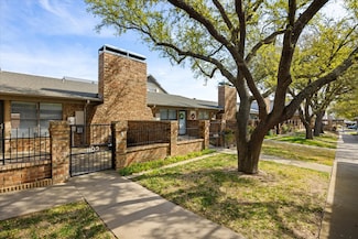 1103 Glenbrook St, Benbrook, TX 76126