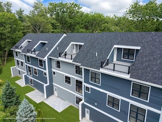 1155 Sagamore Ave Unit A, Portsmouth, NH 03801