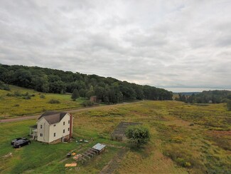 929 Fender Ln, Johnstown, PA 15905