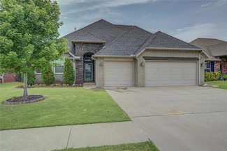 18433 Haslemere Ln, Edmond, OK 73012