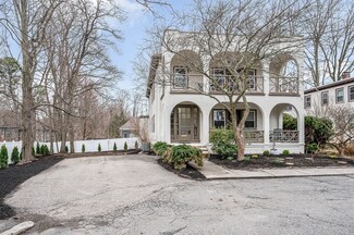 11 Warren Terrace Unit 2, Newton Center, MA 02459