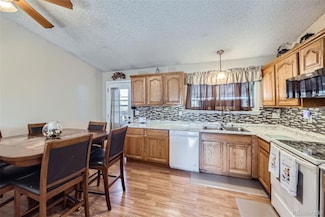 12425 Bellaire Dr, Thornton, CO 80241