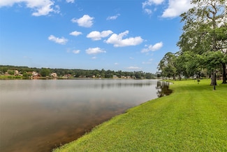 9 Lakeview Manor, Huntsville, TX 77320