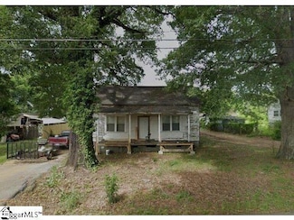 613 Darlington St, Calhoun Falls, SC 29628